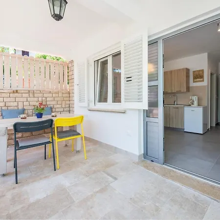Guest house Pimpinella Premantura