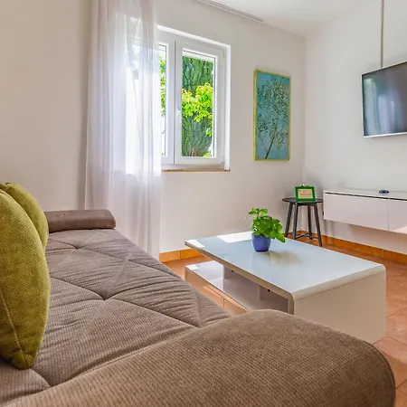 Pimpinella Guest house Premantura